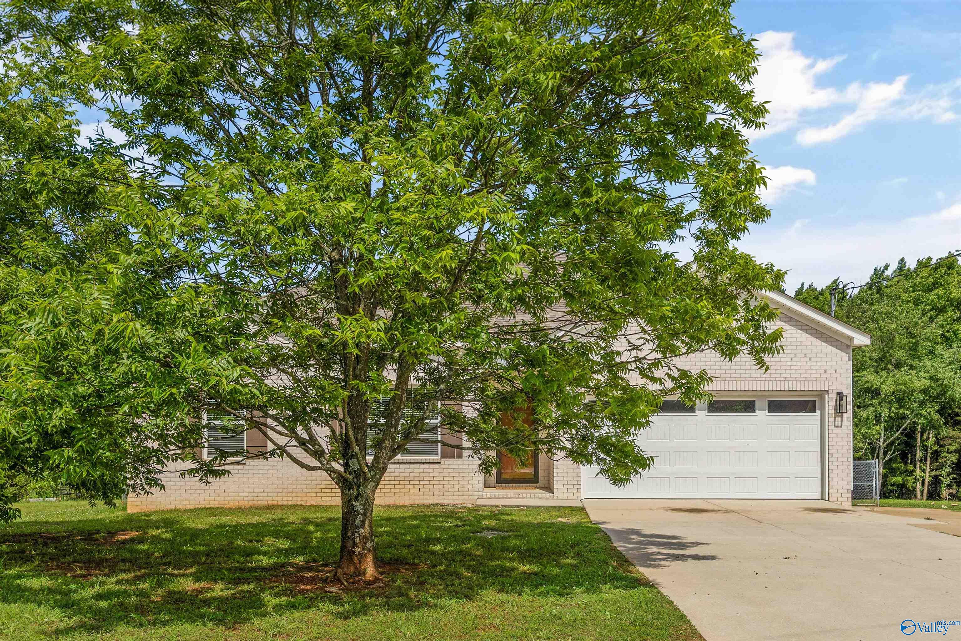 12890 Quartz Circle