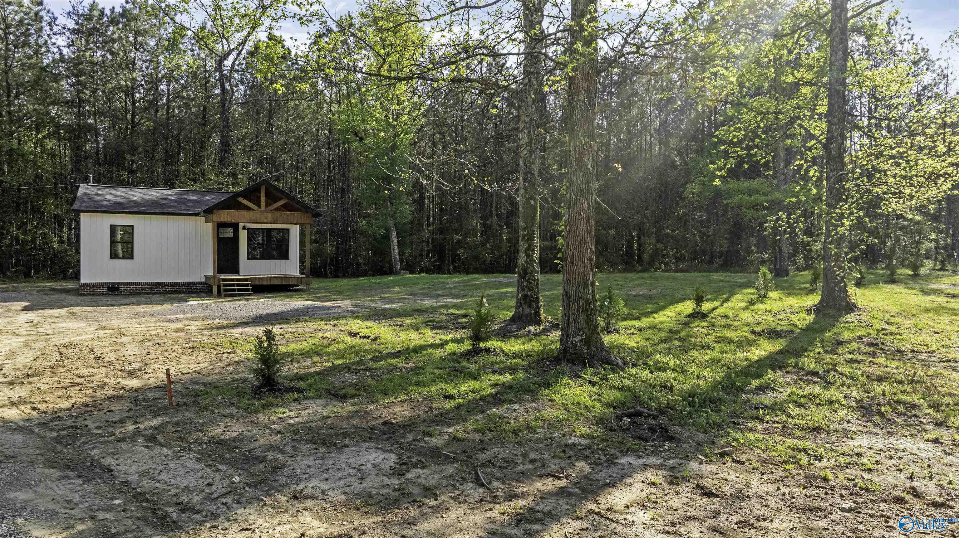 1728 County Road 261