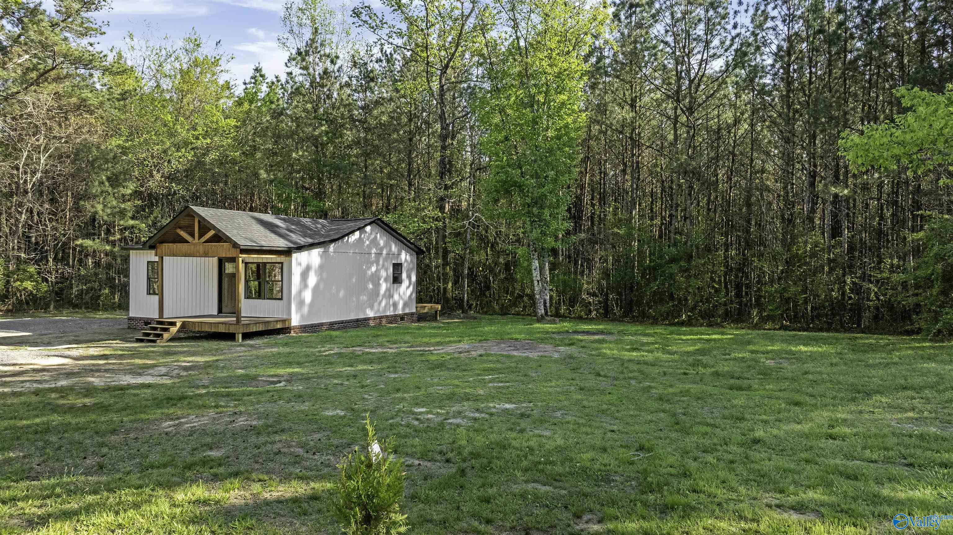 1728 County Road 261