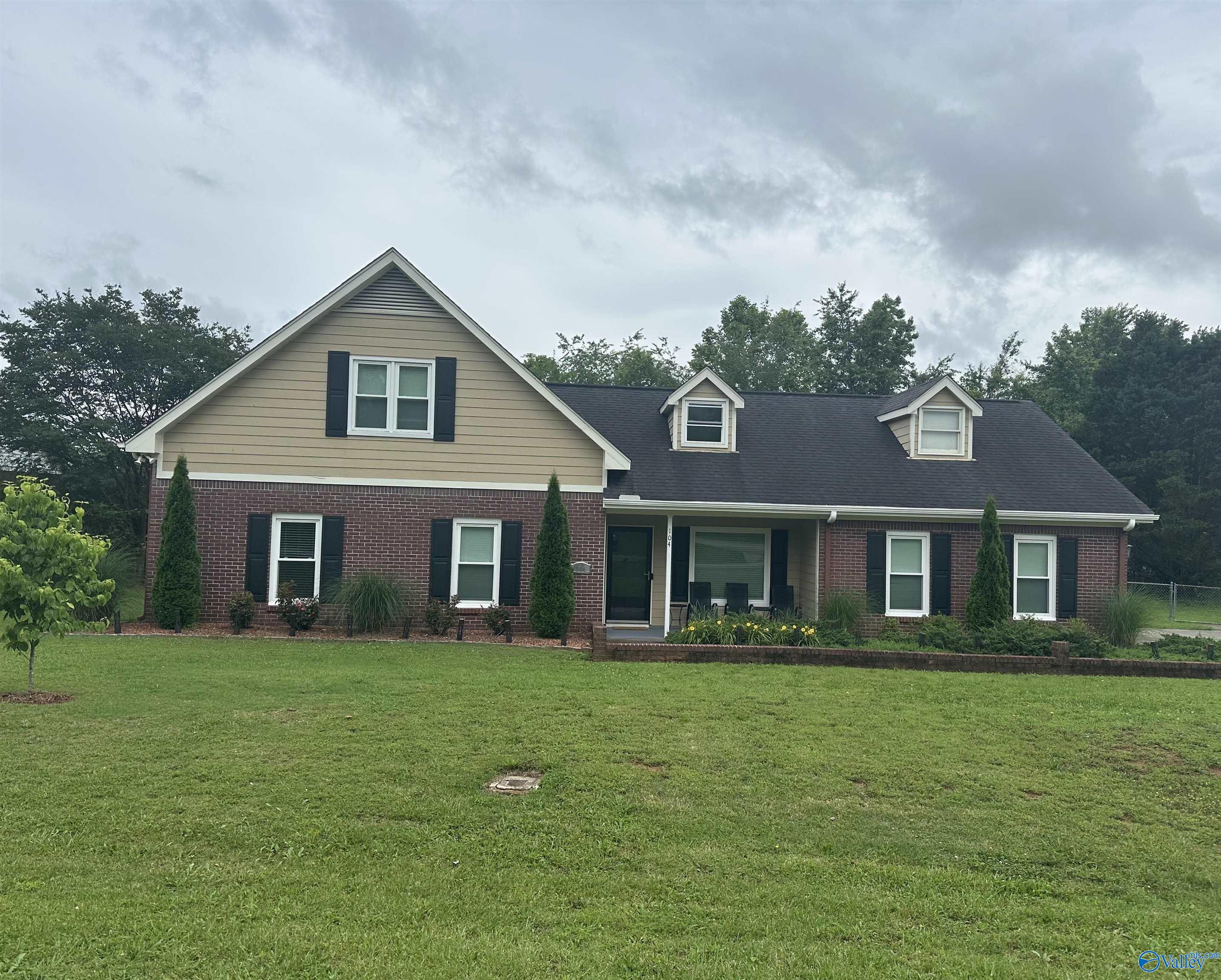 104 Pebblecreek Drive, Harvest, Alabama image 1