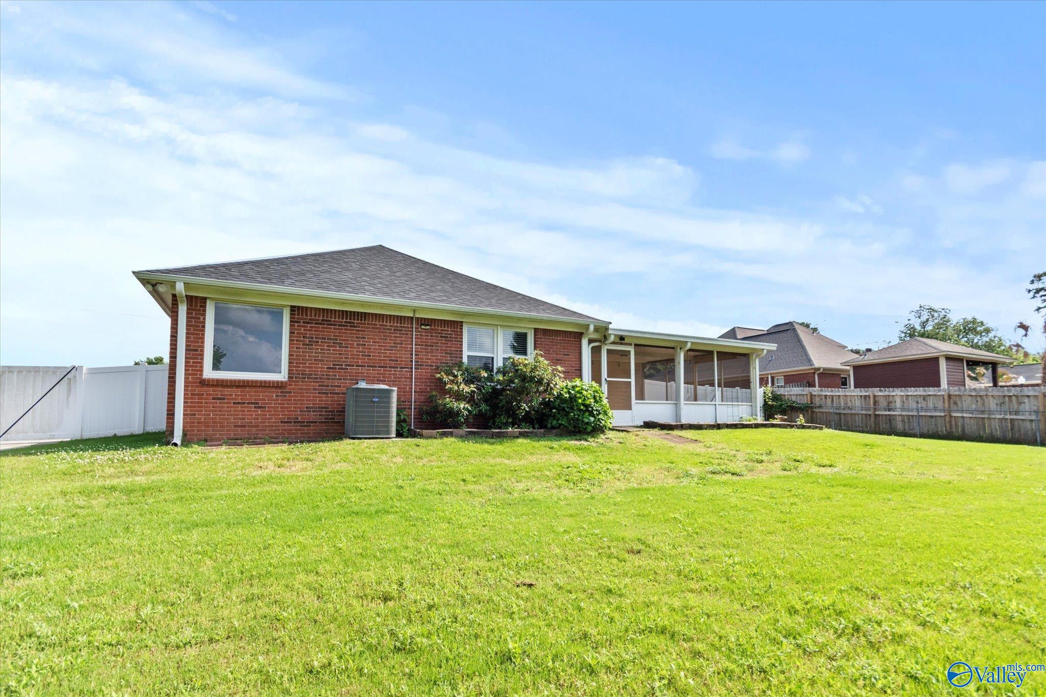 107 Calstock Court, Huntsville, Alabama image 5