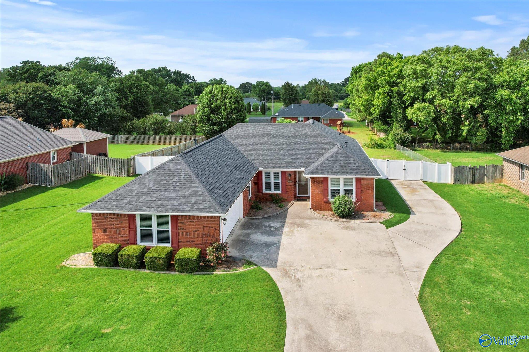 107 Calstock Court, Huntsville, Alabama image 1