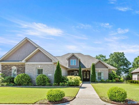 Homes For Sale - 7552 Parktrace Lane<br/> Owens Cross Roads, AL 35763
