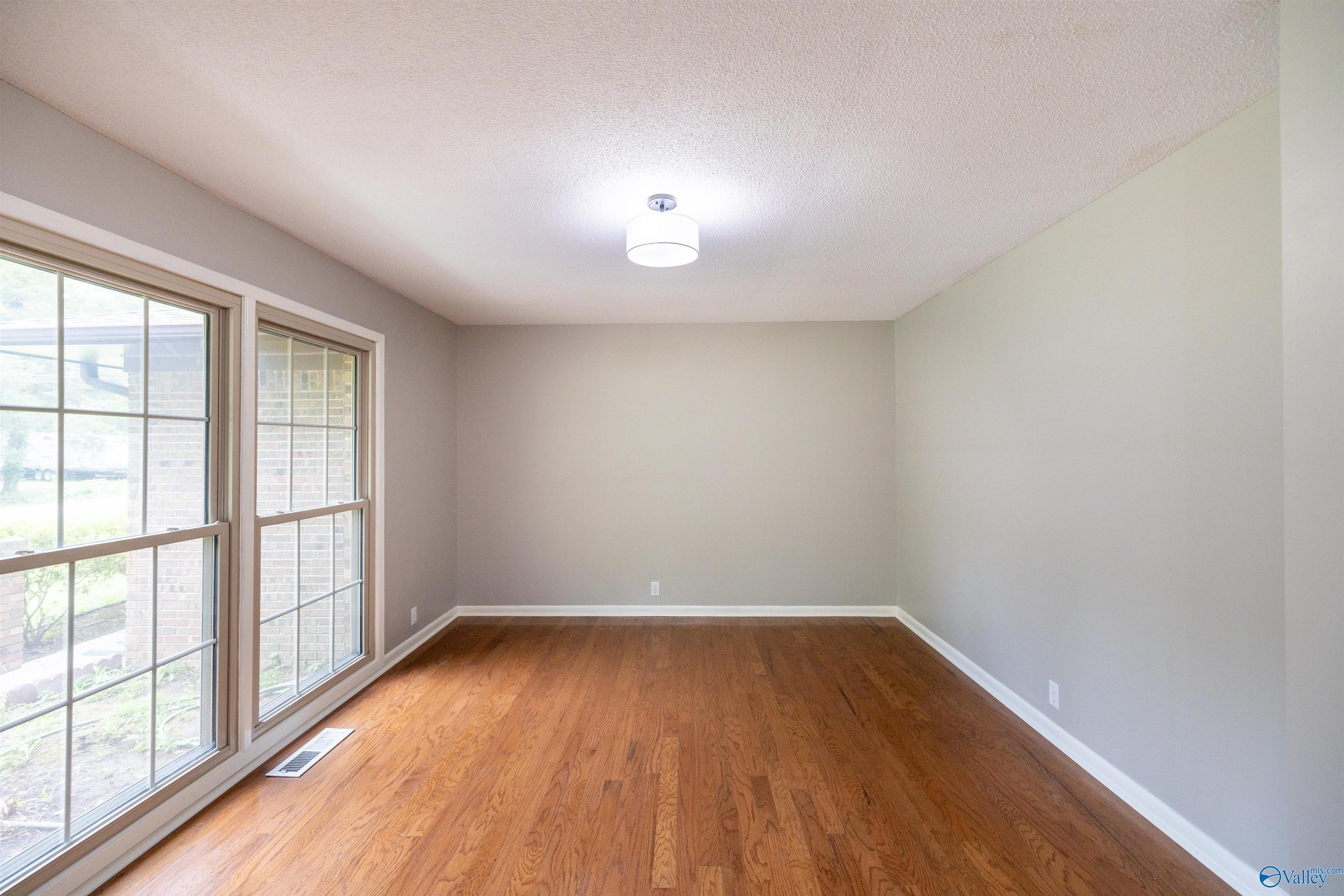 487 Rock Cliff Road, Hamilton, Alabama image 7