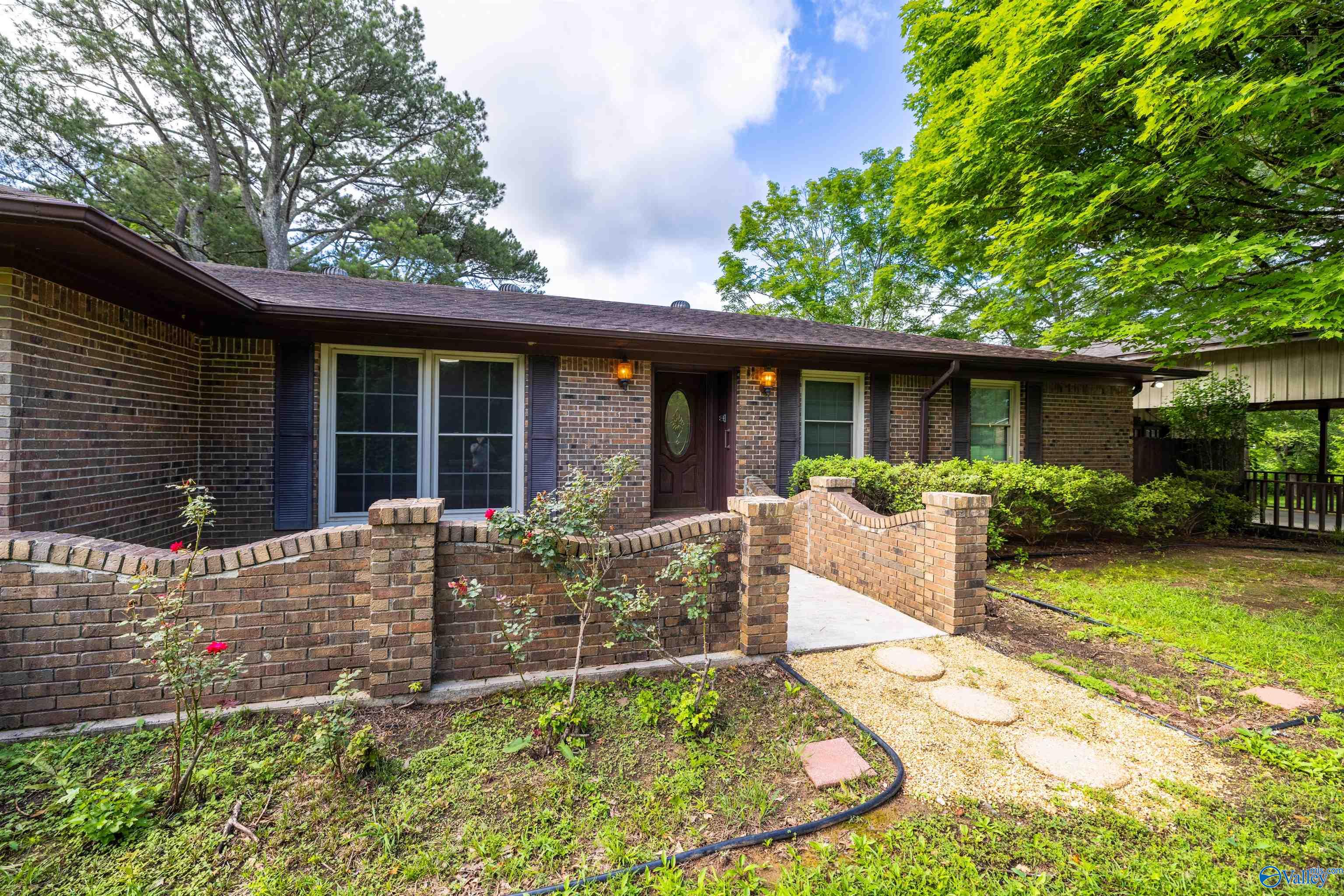 487 Rock Cliff Road, Hamilton, Alabama image 3