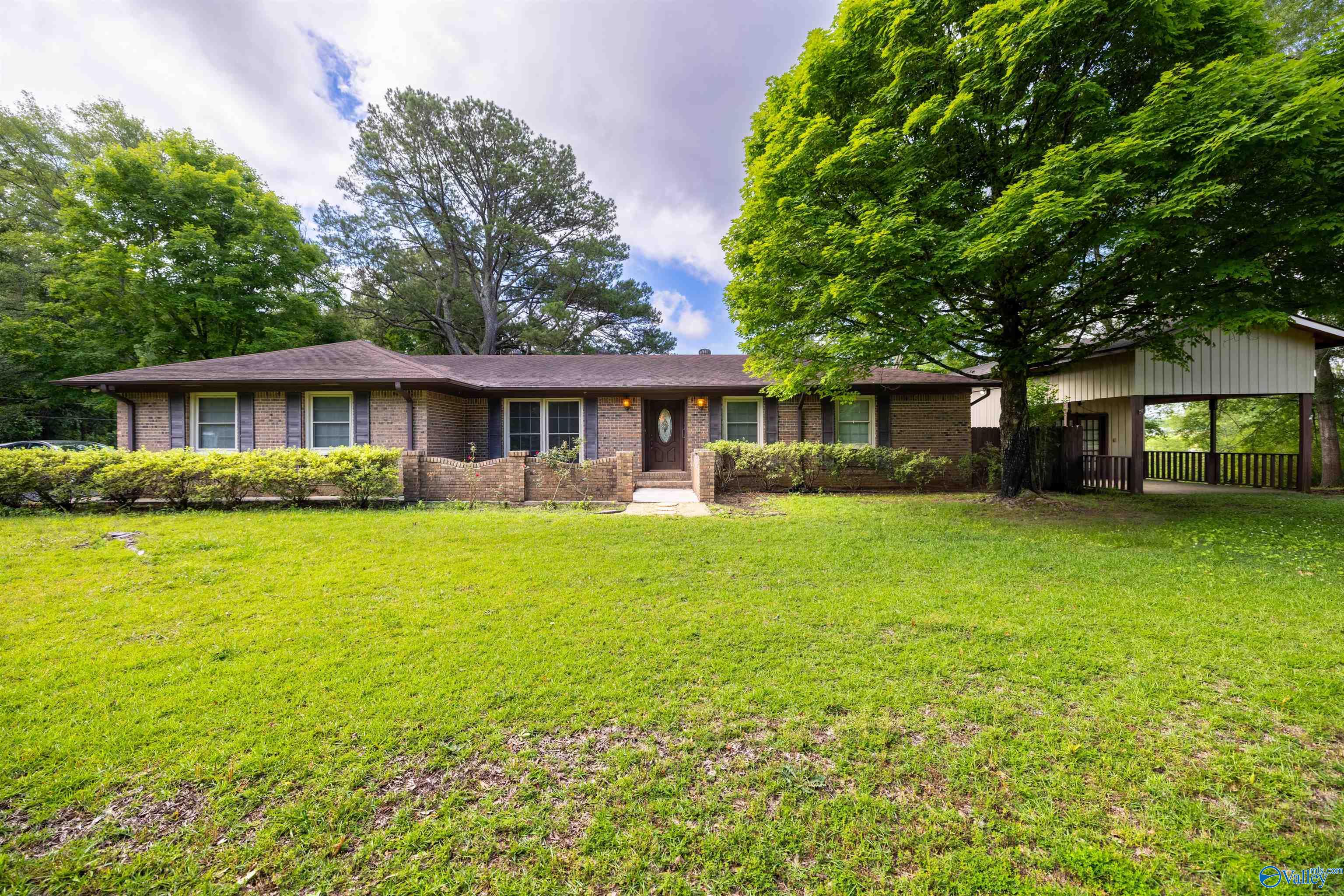 487 Rock Cliff Road, Hamilton, Alabama image 1
