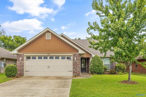 Homes For Sale - 2642 Ashtynn Place<br/> Madison County, Huntsville, AL 35803