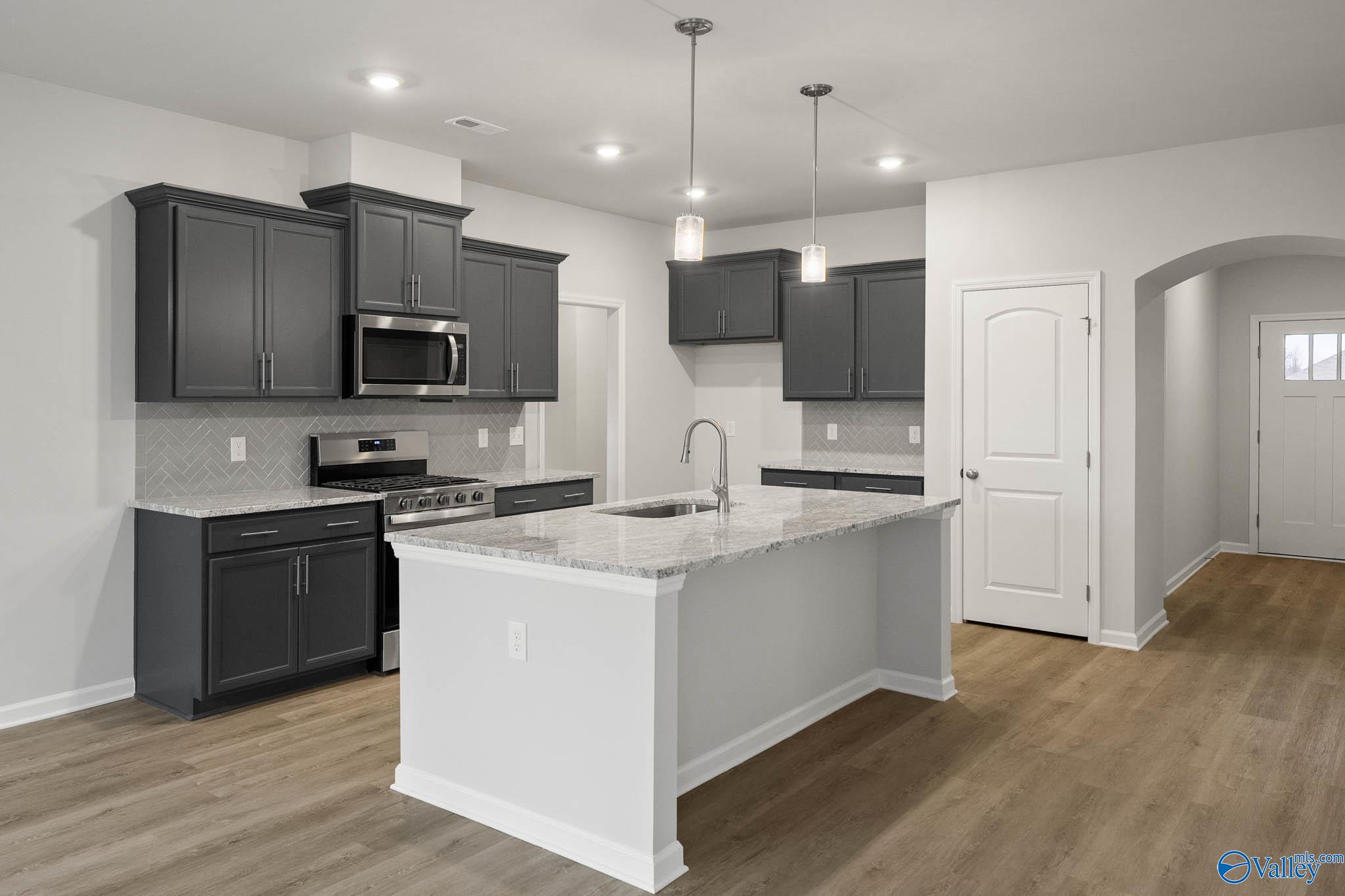 184 Saddle Street, New Market, Alabama image 2