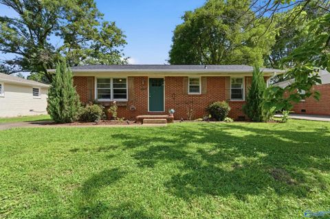 Homes For Sale - 1923 Stevens Drive<br/> Huntsville, AL 35801
