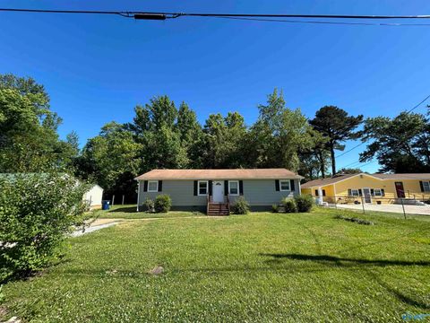 Homes For Rent - 2212 Ricky Road<br/> Huntsville, AL 35810