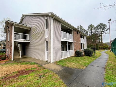 Condo For Sale - 6634 Willow Point Drive #F<br/> Madison County, Huntsville, AL 35806