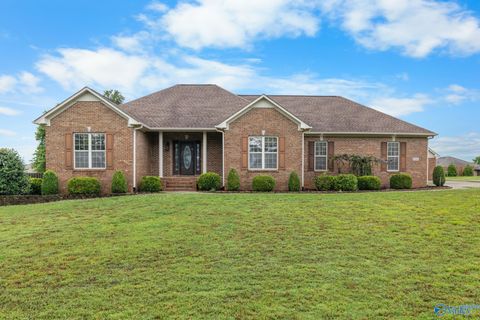 Homes For Sale - 26385 Pepper Road<br/> Limestone County, Athens, AL 35613