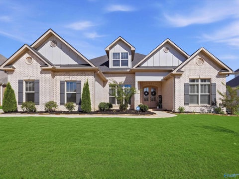 Homes For Sale - 102 Mable Trace<br/> Madison, AL 35756