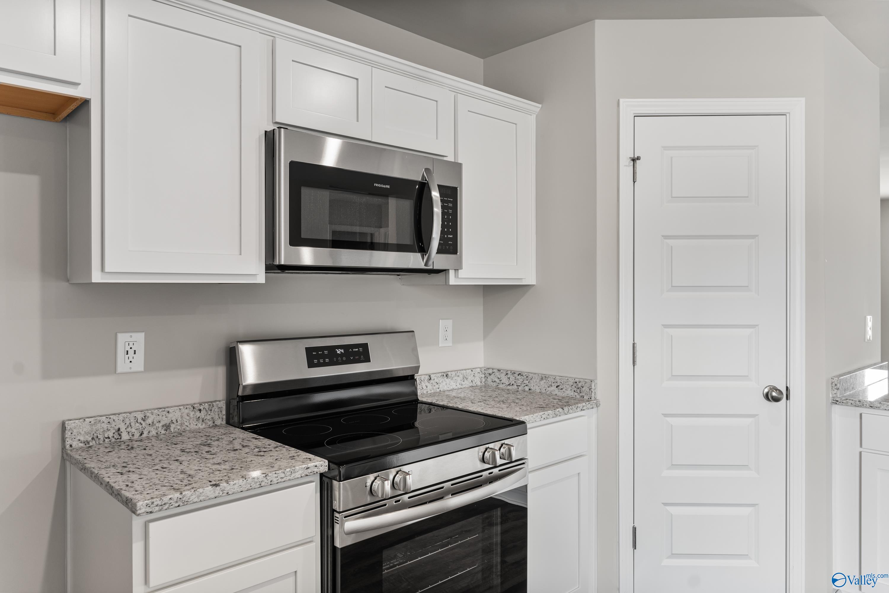 105 Trolley Court, New Market, Alabama image 8