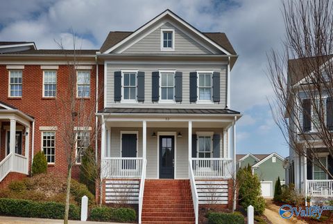 Townhouse For Sale - 32 Pine Street<br/> Huntsville, AL 35806