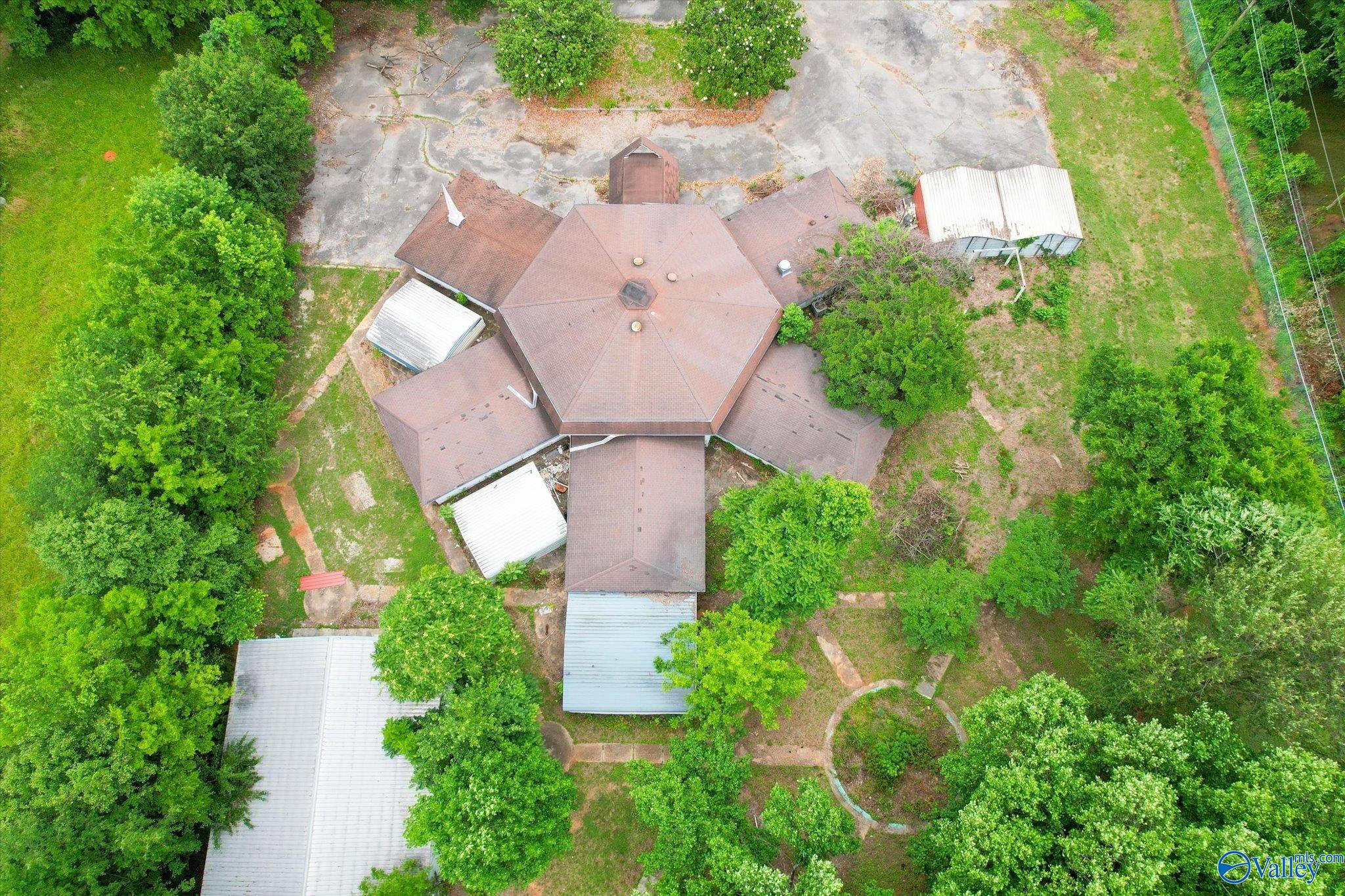 1107 Jordan Ln, Huntsville, AL 35816