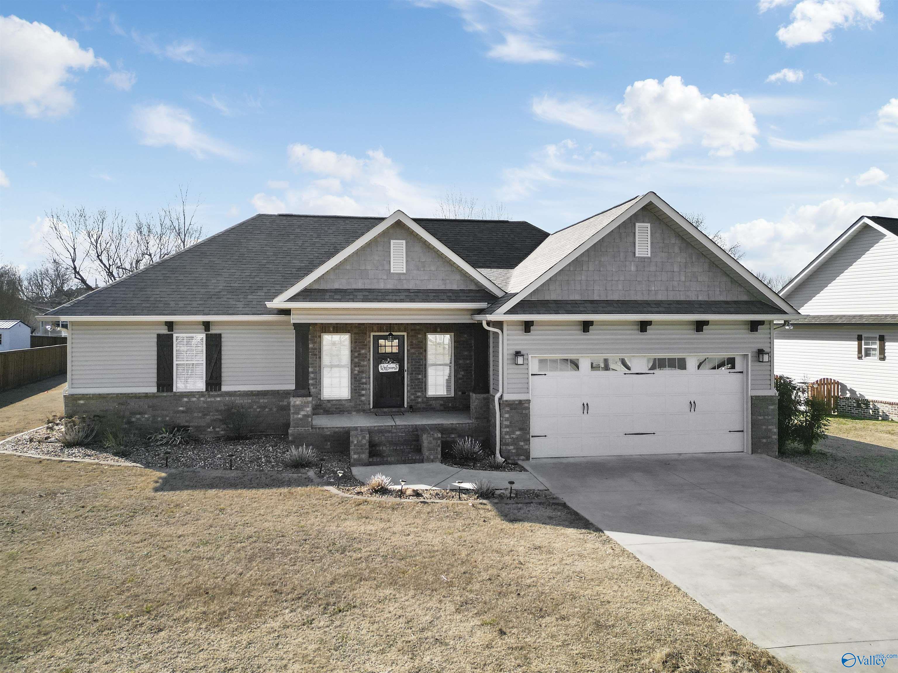 45 Gavins Way, Arab, Alabama image 1