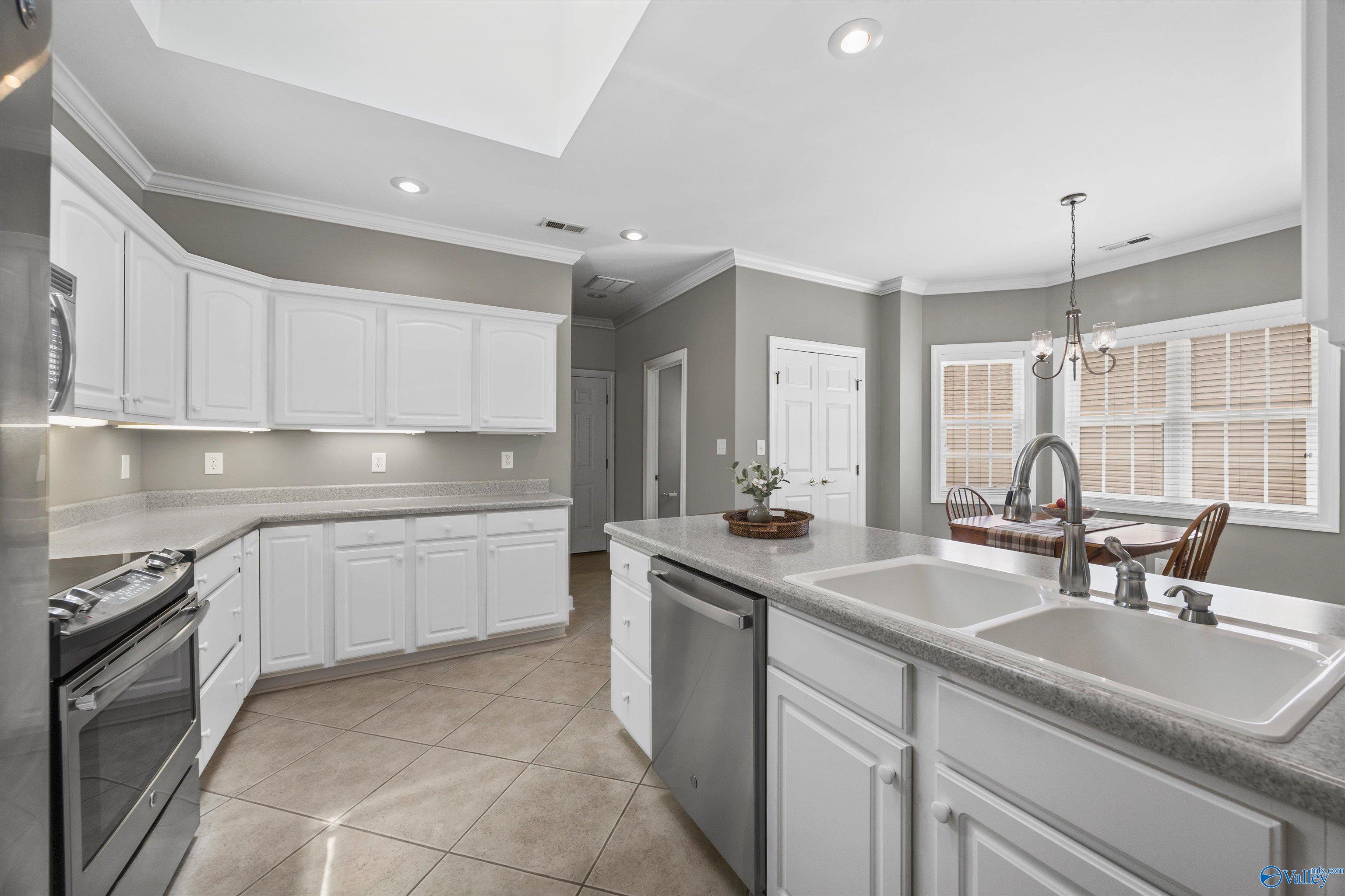 3105 Waterman Drive, Owens Cross Roads, Alabama image 10