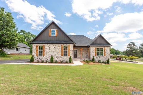Homes For Sale - 5977 Tydan Lane<br/> Southside, AL 35907