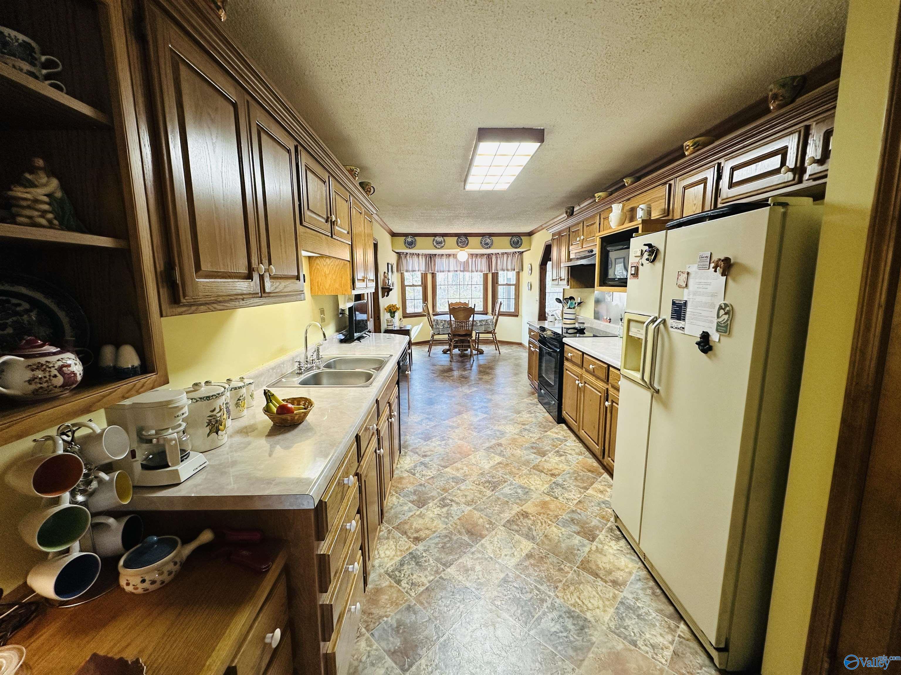 2008 Oakleaf Lane, Arab, Alabama image 6