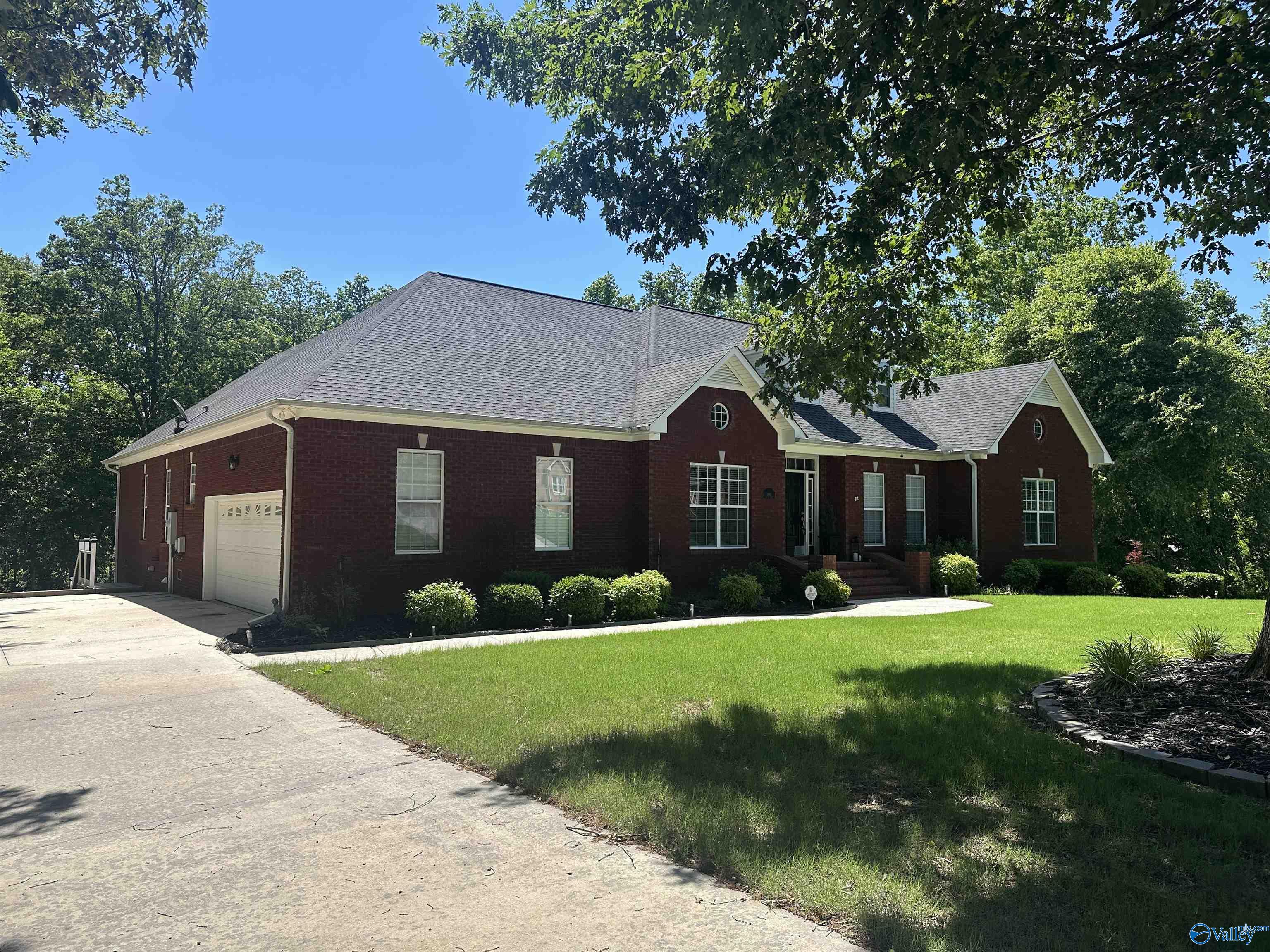 1969 Autumn Creek Drive, Arab, Alabama image 35
