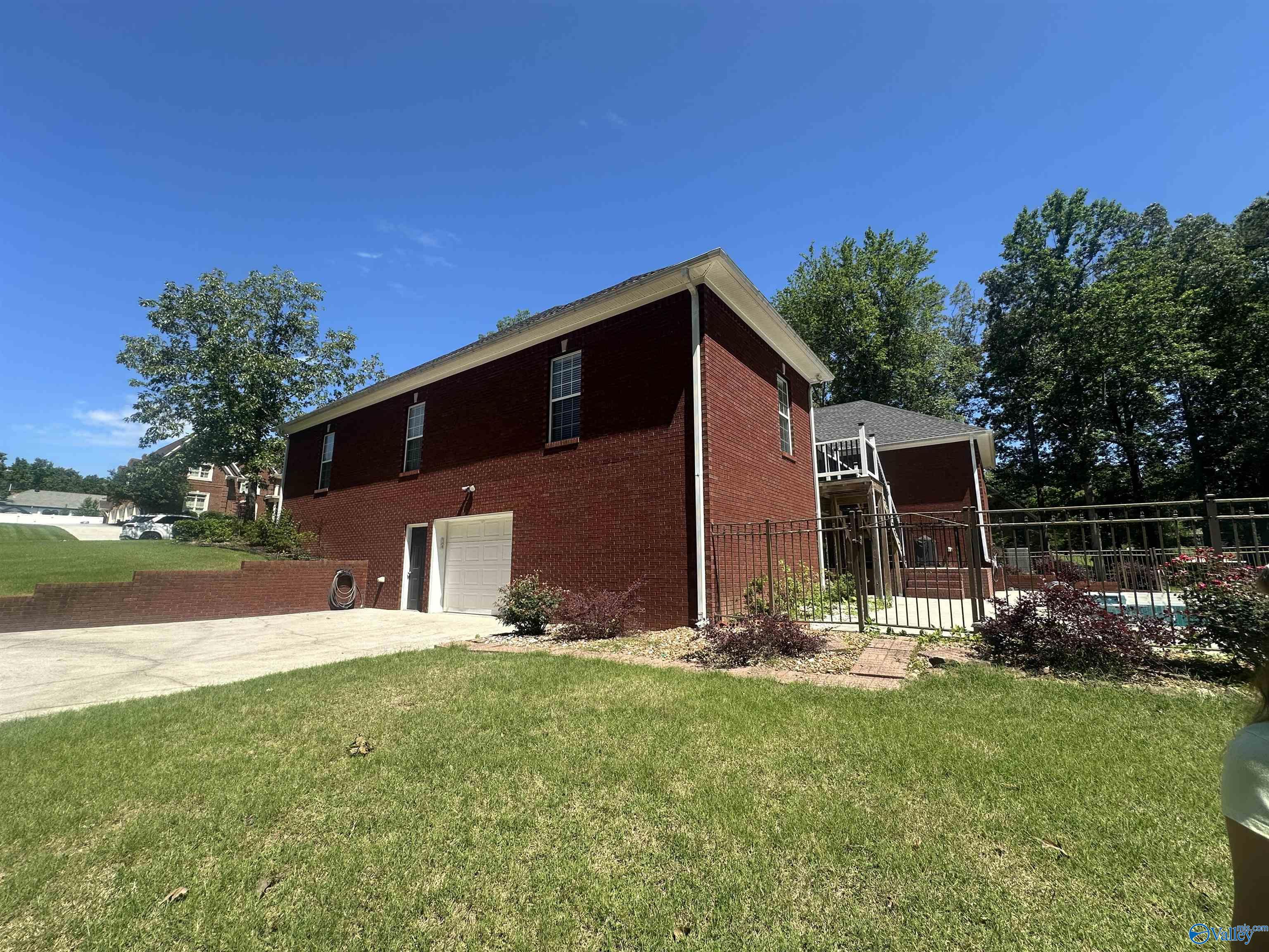 1969 Autumn Creek Drive, Arab, Alabama image 40