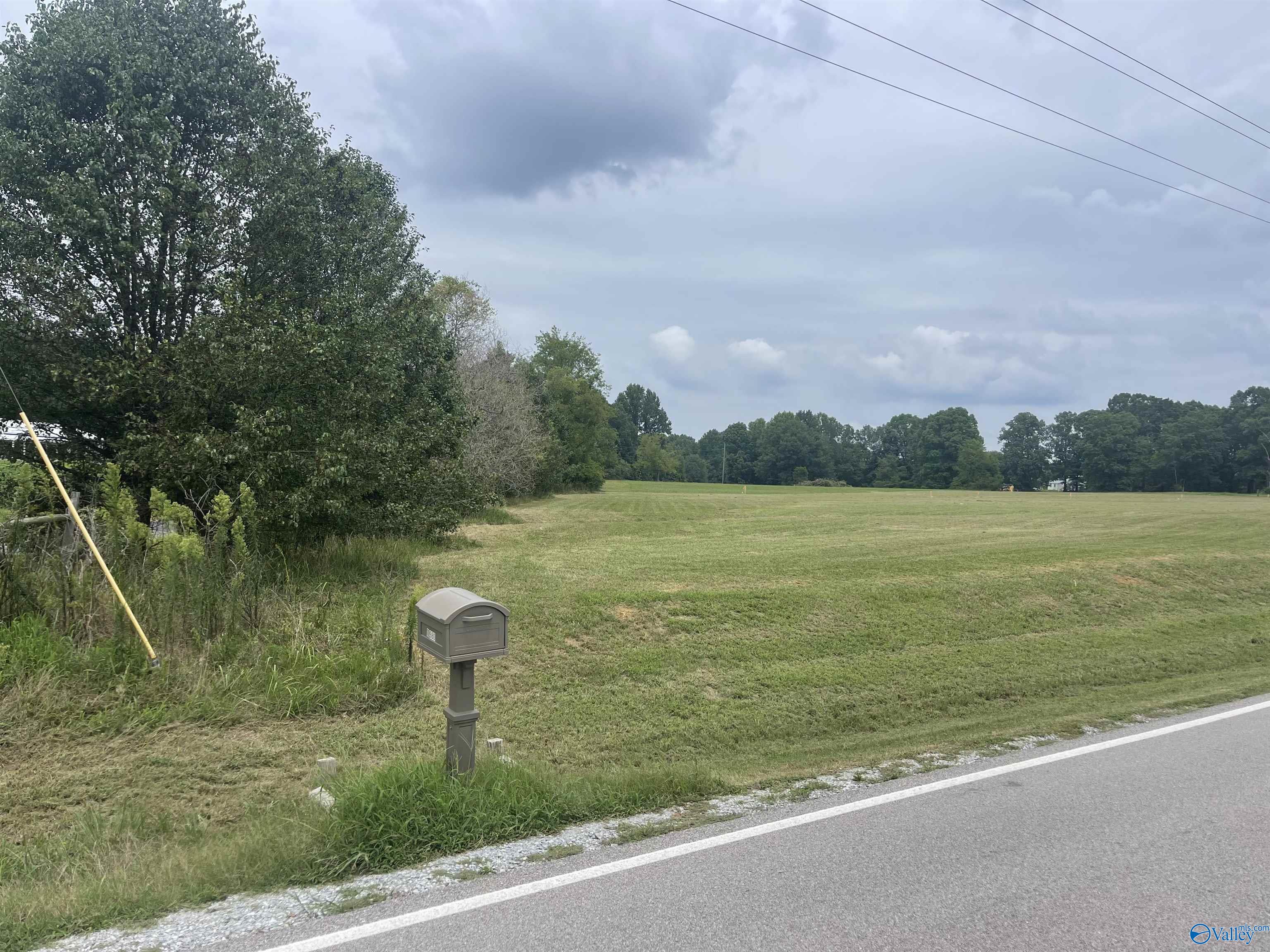 11991 New Cut Road, Athens, Alabama image 1