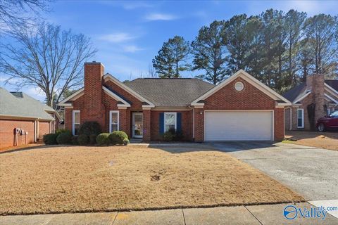 Photo of 2414 Johnstone Circle, Huntsville, AL 35803 (MLS # 21911291)