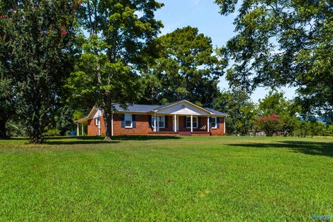 Homes For Sale - 2019 Gurley Pike<br/> Gurley, AL 35748