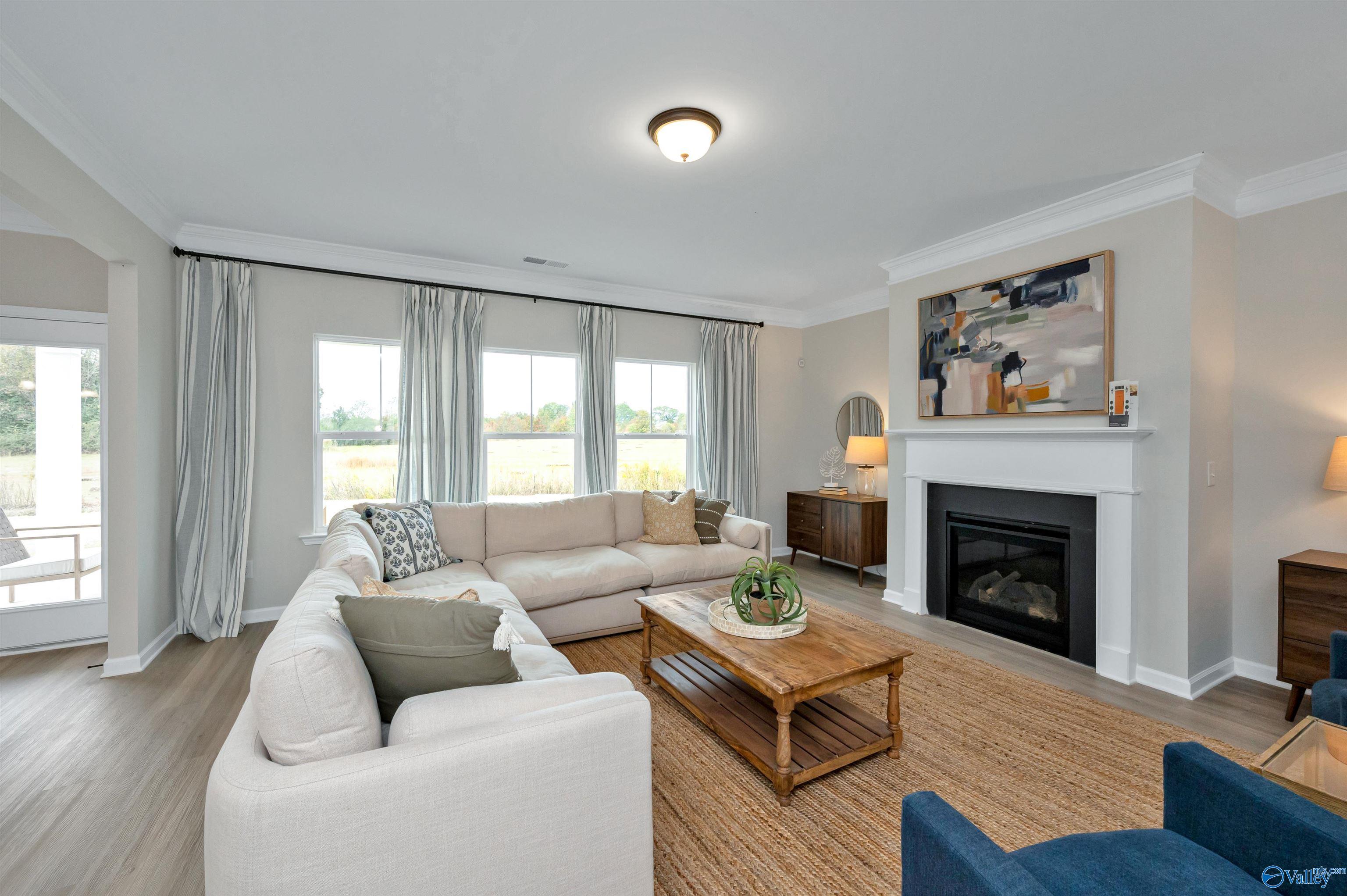 7216 Fox Glen Circle SE