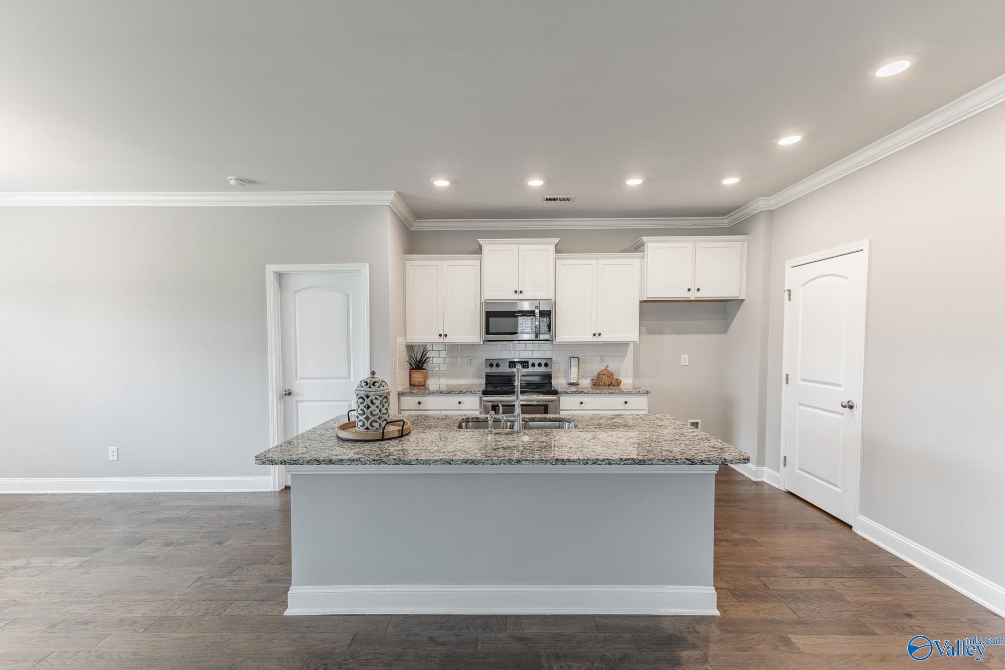 14797 Eva Circle, Athens, Alabama image 4