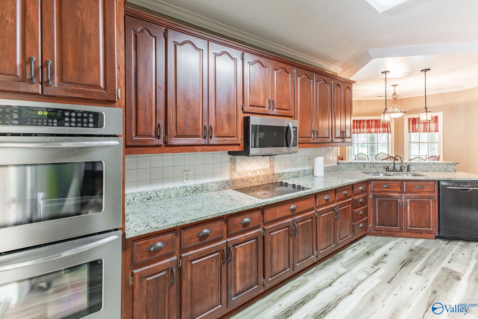 367 Forest Home Drive, Trinity, Alabama image 8