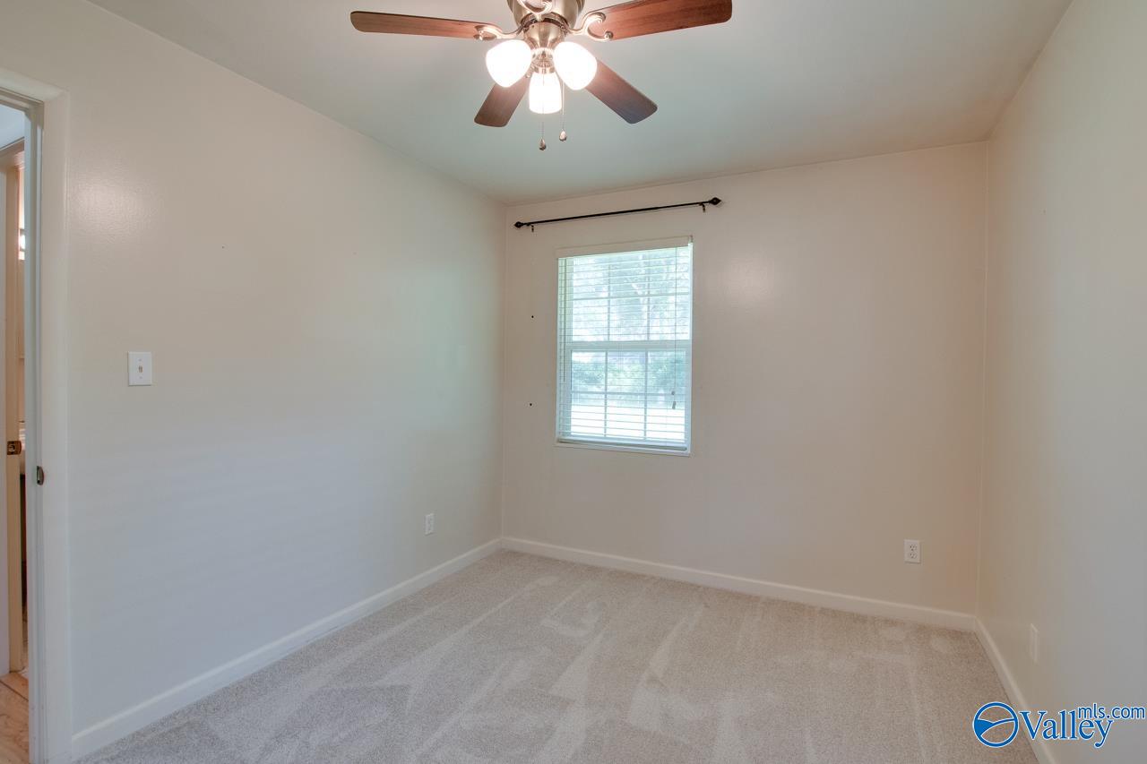 2404 Yorkshire Circle, Huntsville, Alabama image 27