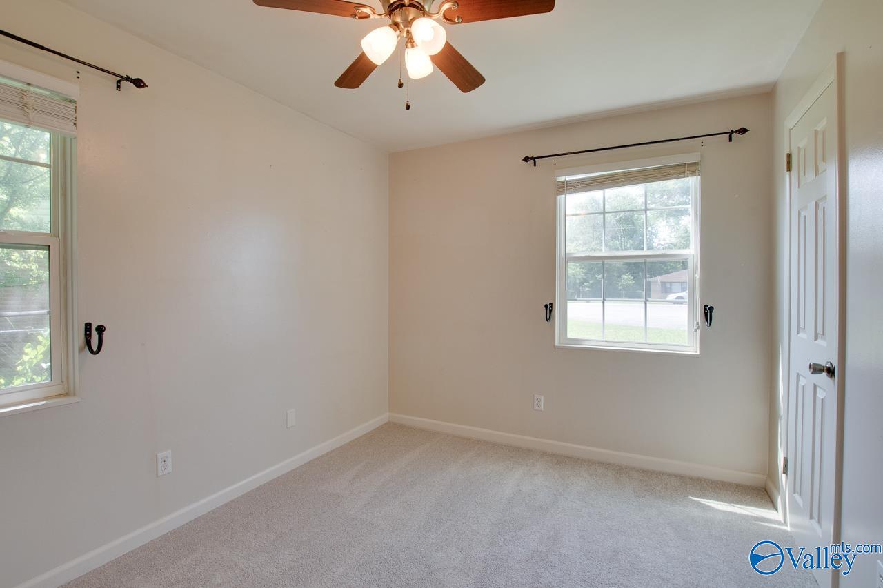 2404 Yorkshire Circle, Huntsville, Alabama image 24
