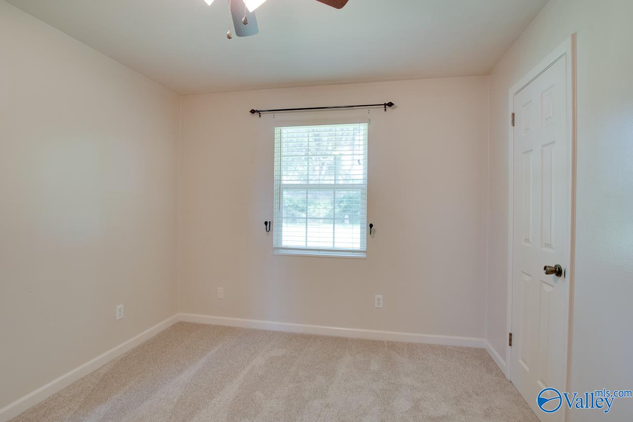 2404 Yorkshire Circle, Huntsville, Alabama image 26