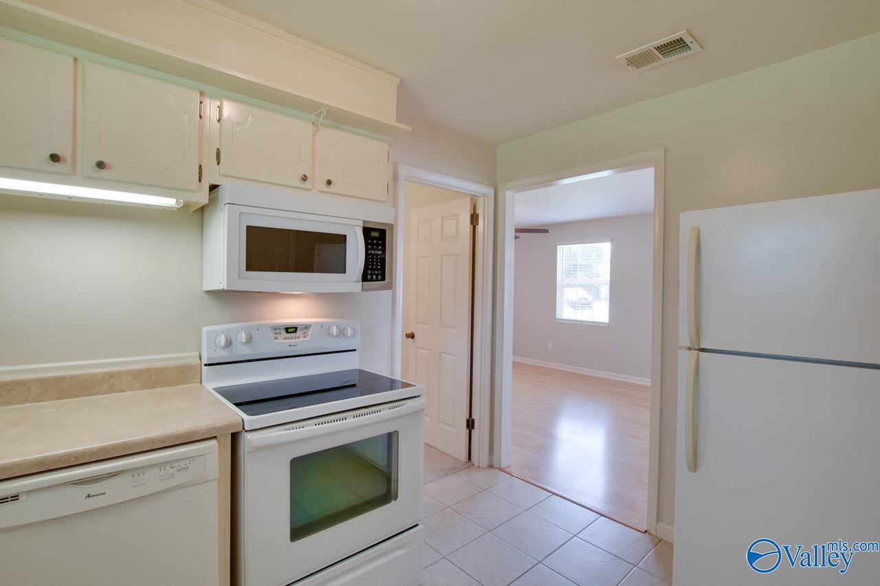 2404 Yorkshire Circle, Huntsville, Alabama image 19