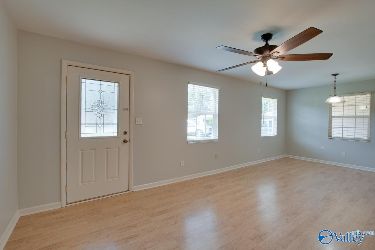 2404 Yorkshire Circle, Huntsville, Alabama image 5