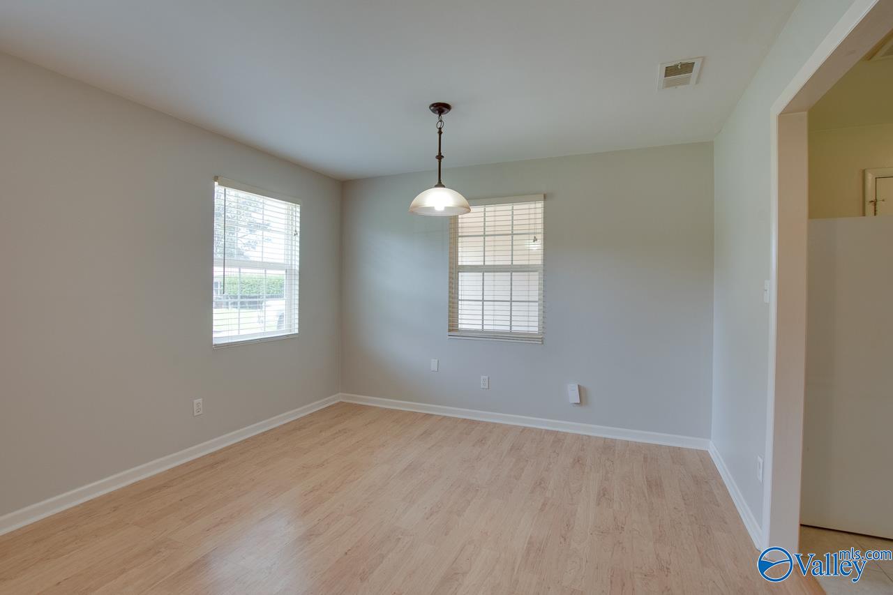 2404 Yorkshire Circle, Huntsville, Alabama image 9