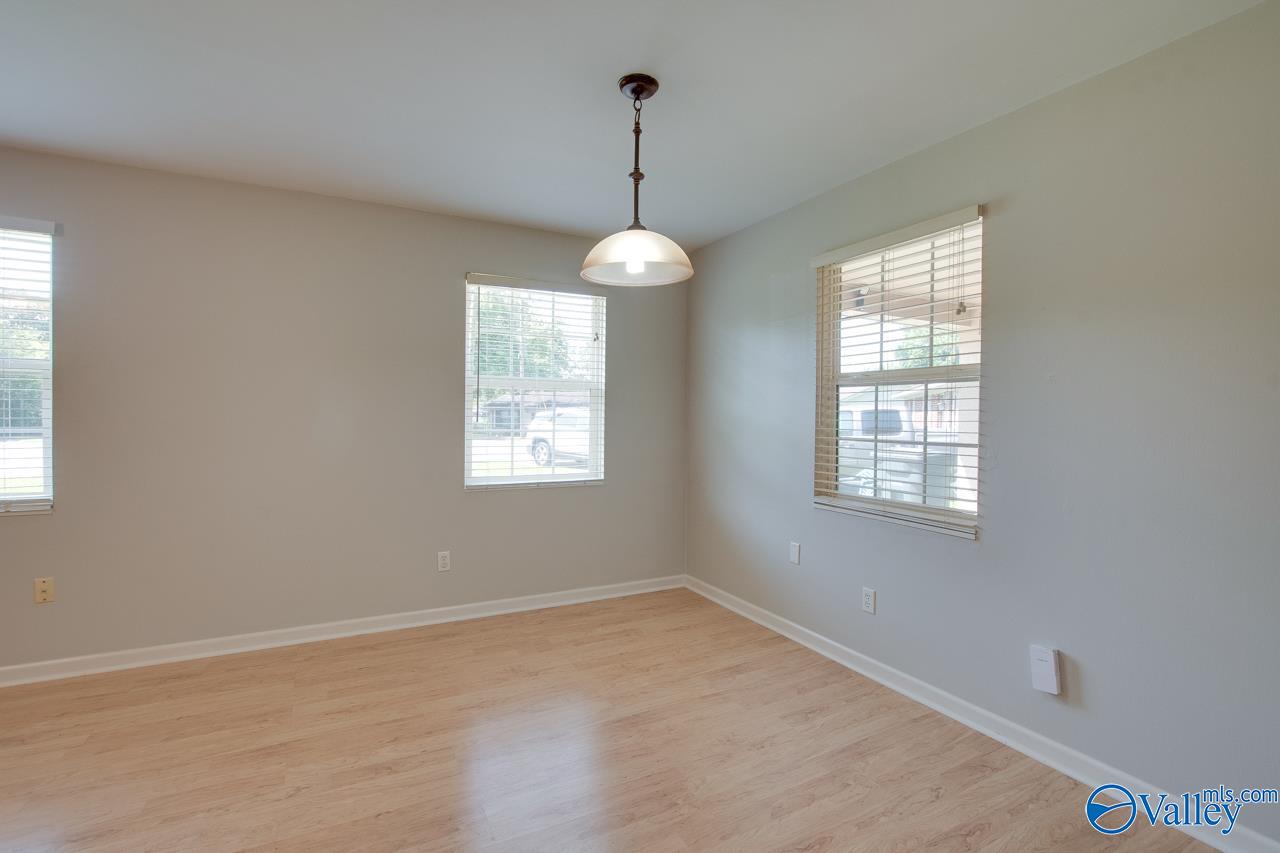 2404 Yorkshire Circle, Huntsville, Alabama image 12