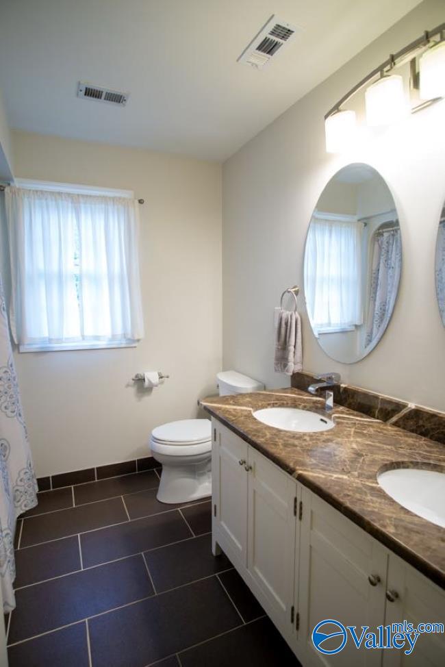 222 Pebble Brook Drive, Madison, Alabama image 14