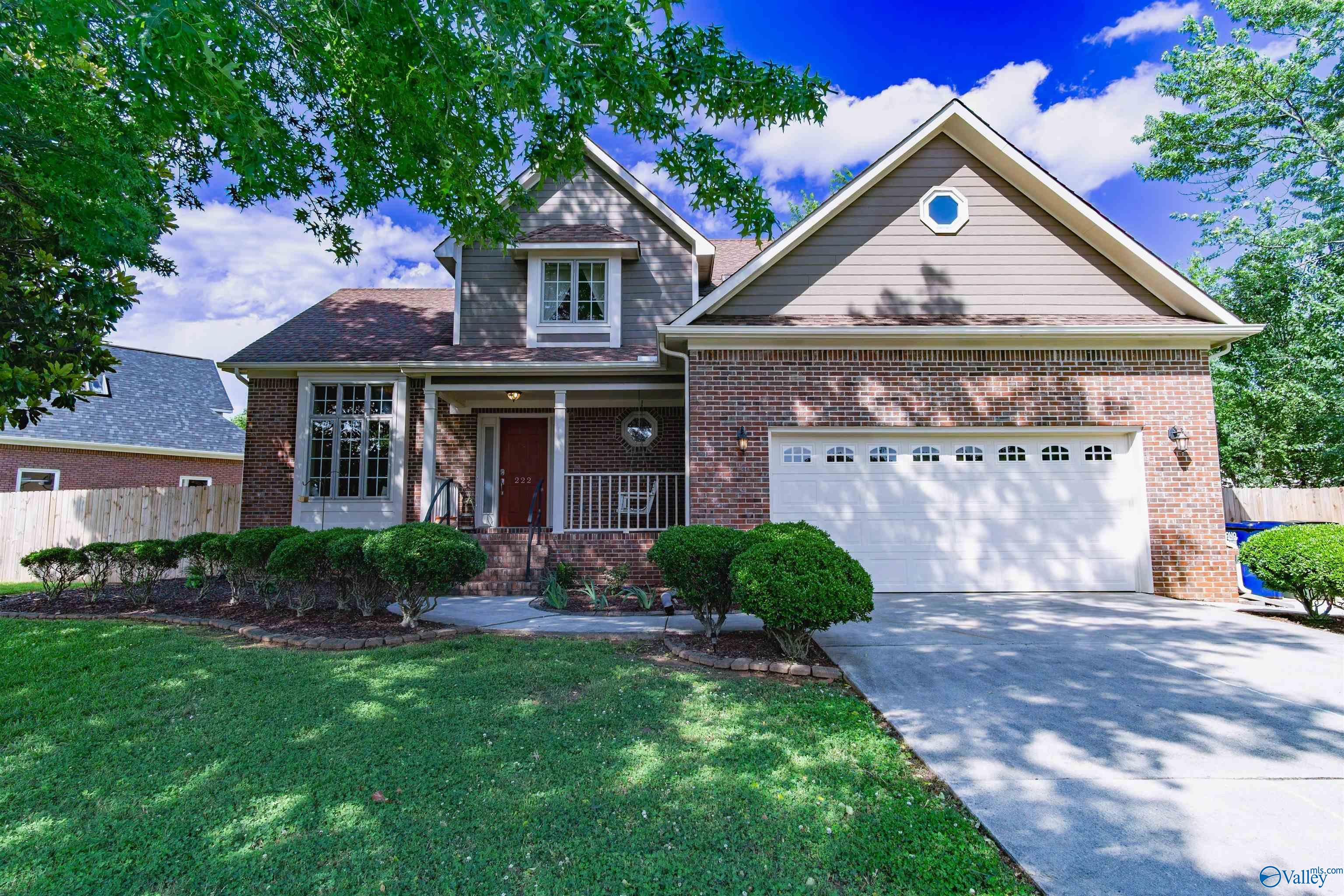 222 Pebble Brook Drive, Madison, Alabama image 1