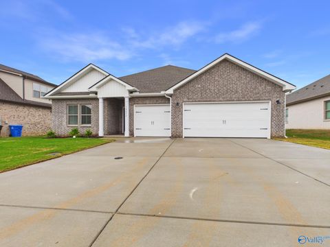 Homes For Rent - 18072 Longleaf Drive<br/> Athens, AL 35611
