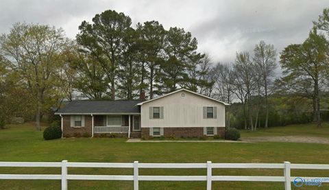 Homes For Sale - 709 Brookvale Way<br/> Attalla, AL 35954