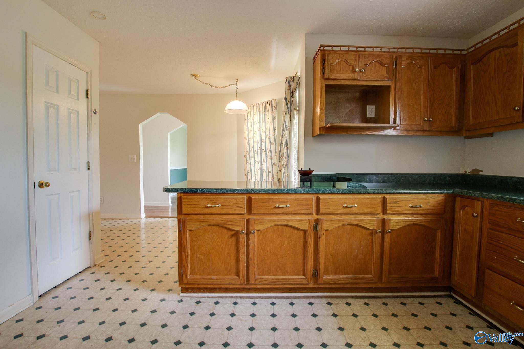 20886 Johnson Drive, Athens, Alabama image 12