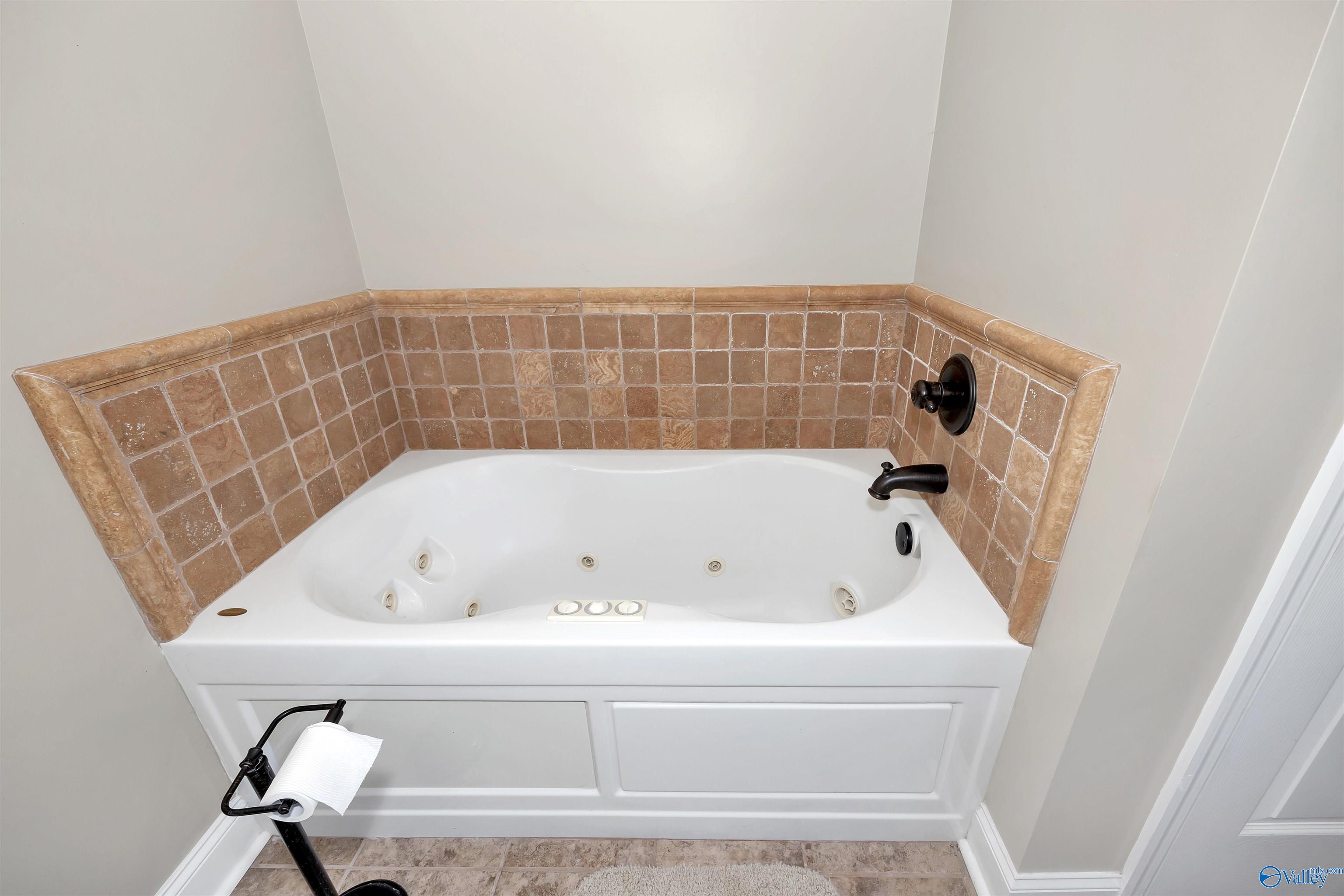 16904 Linton Road, Athens, Alabama image 32