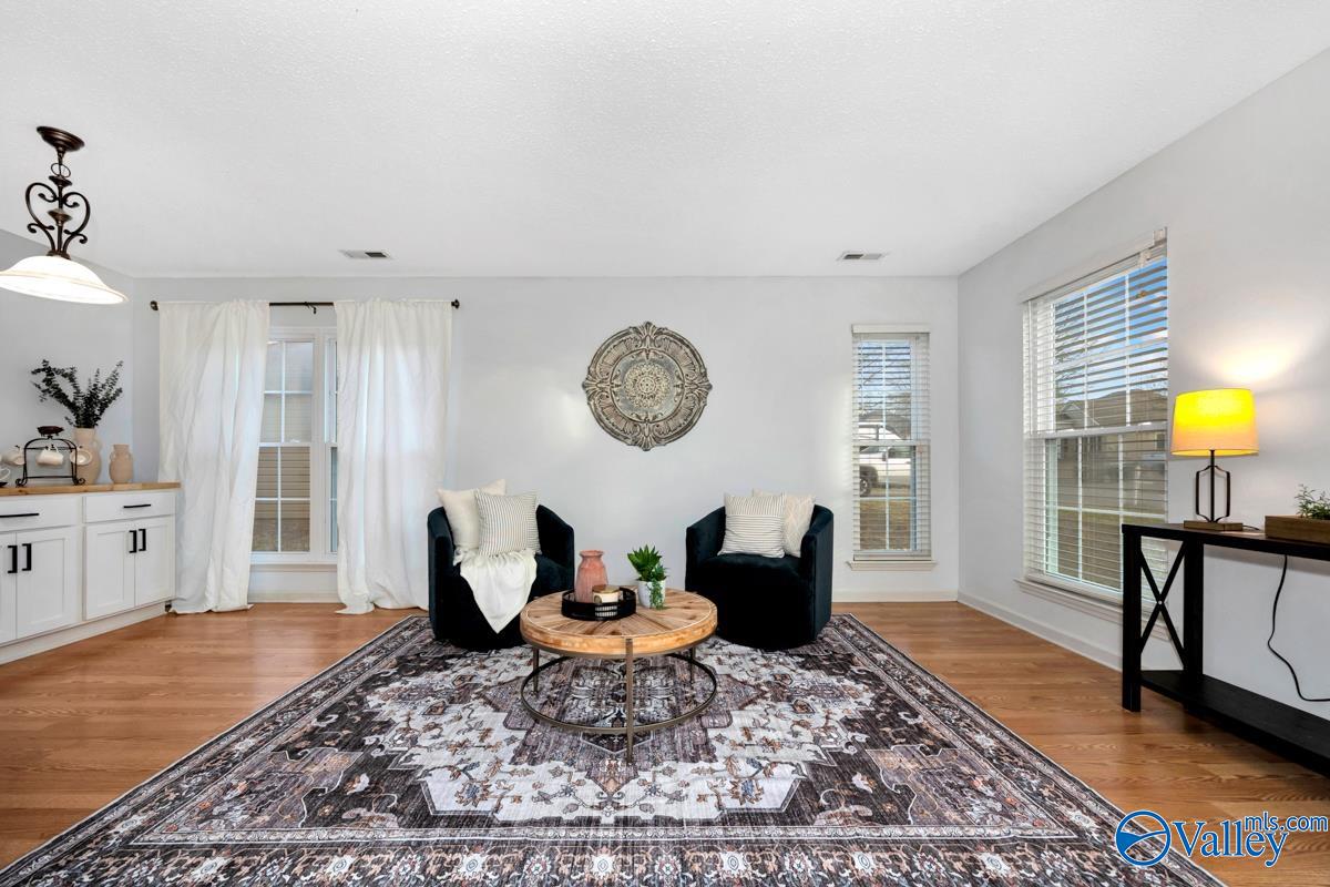 2606 Bonnie Oaks Drive