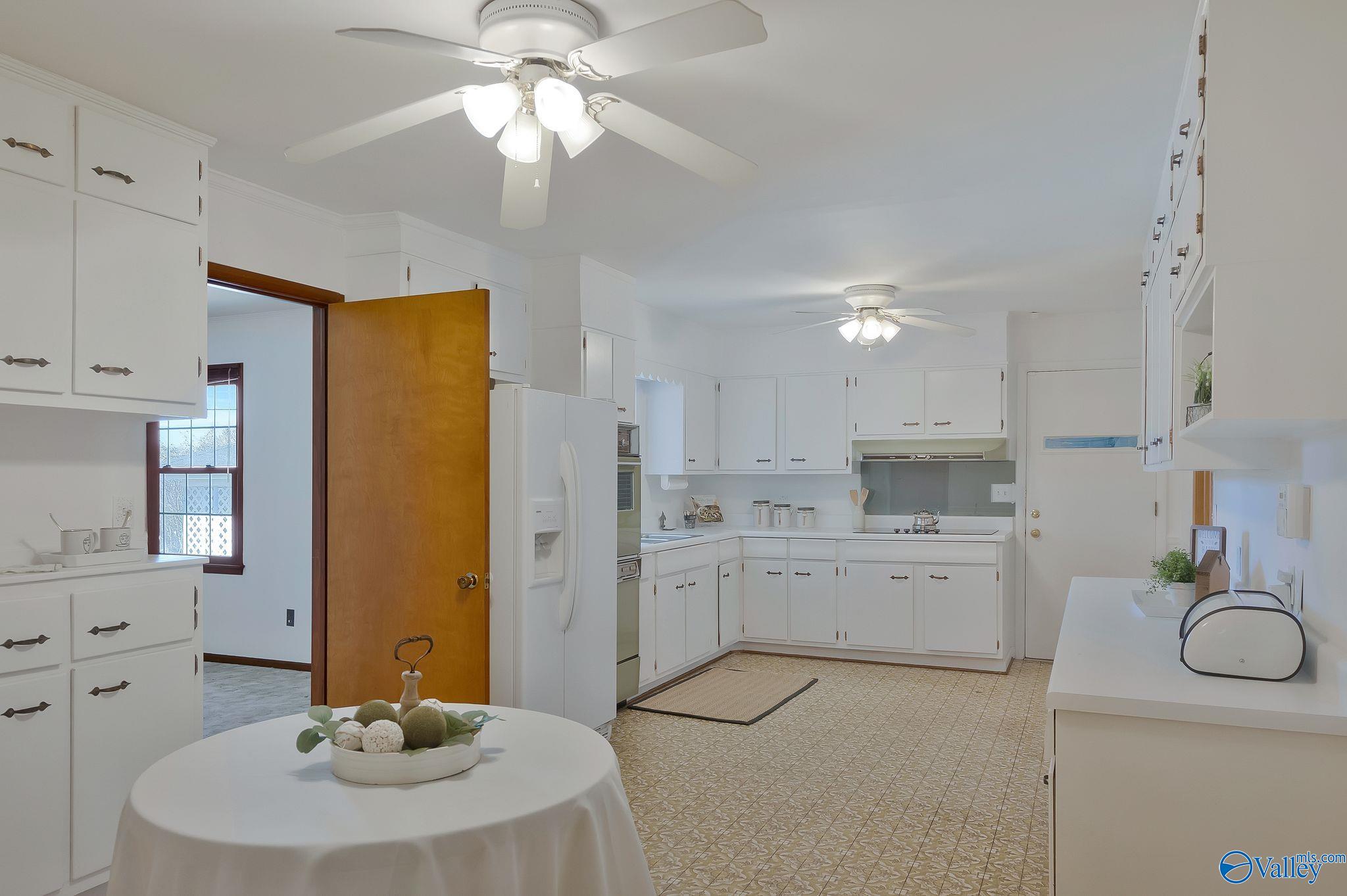 6404 SW Whitesburg Drive, Huntsville, Alabama image 13