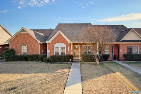 Townhouse For Sale - 427 Bromwich Street<br/> Decatur, AL 35603