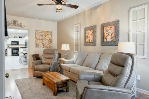 Townhouse For Sale - 427 Bromwich Street<br/> Morgan County, Decatur, AL 35603