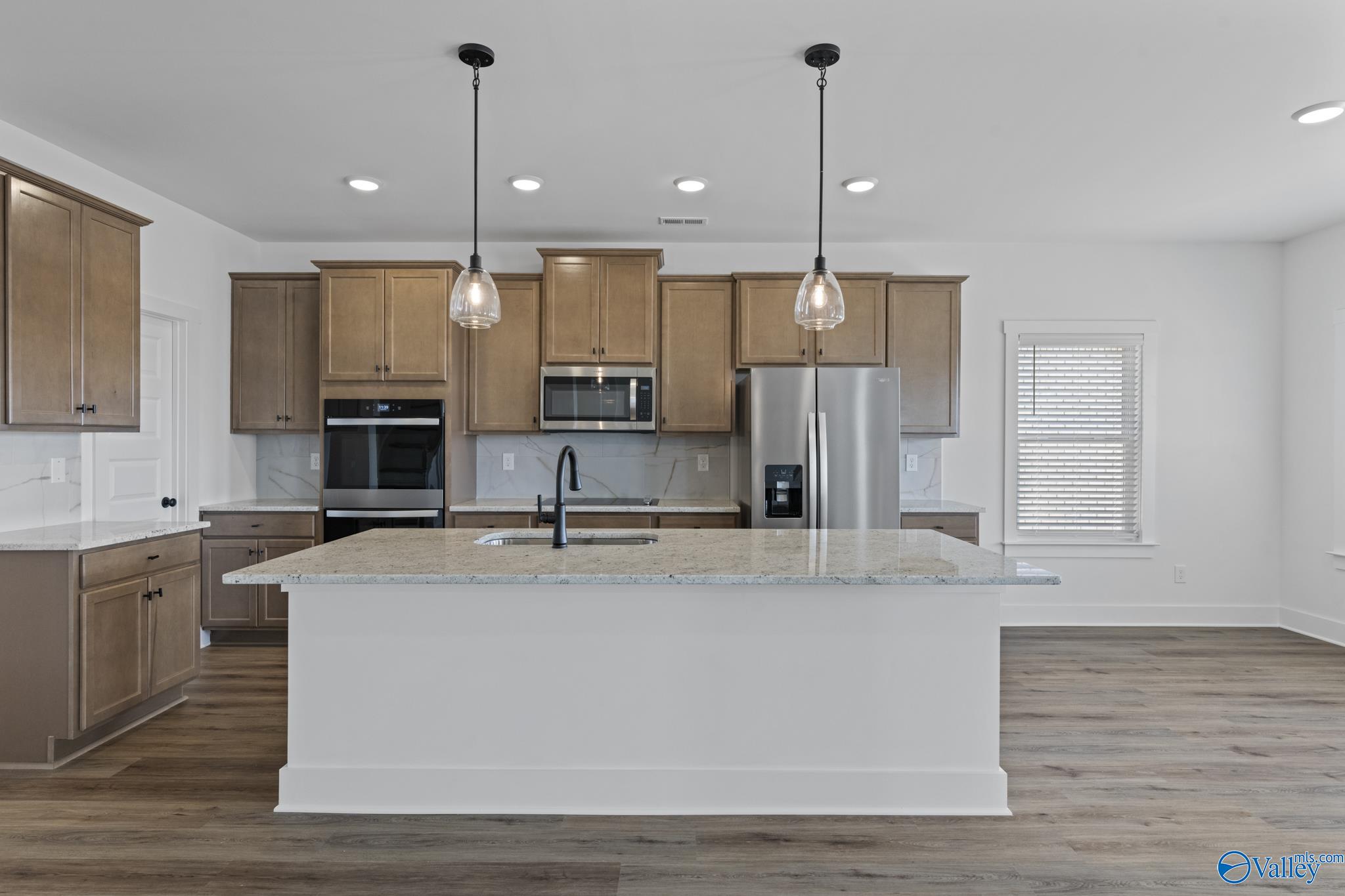 193 Chesire Cove Lane, New Market, Alabama image 9